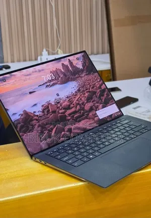 New Laptop Dell Precision 5550 16GB Intel Core i7 SSD 512GB