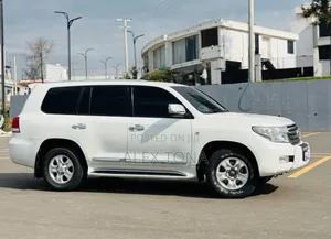 Toyota Land Cruiser Prado 2009 White