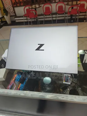 New Laptop HP ZBook Create G7 16GB Intel Core i7 SSD 512GB