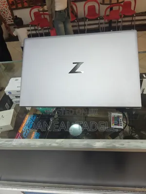 New Laptop HP ZBook Create G7 16GB Intel Core i7 SSD 512GB