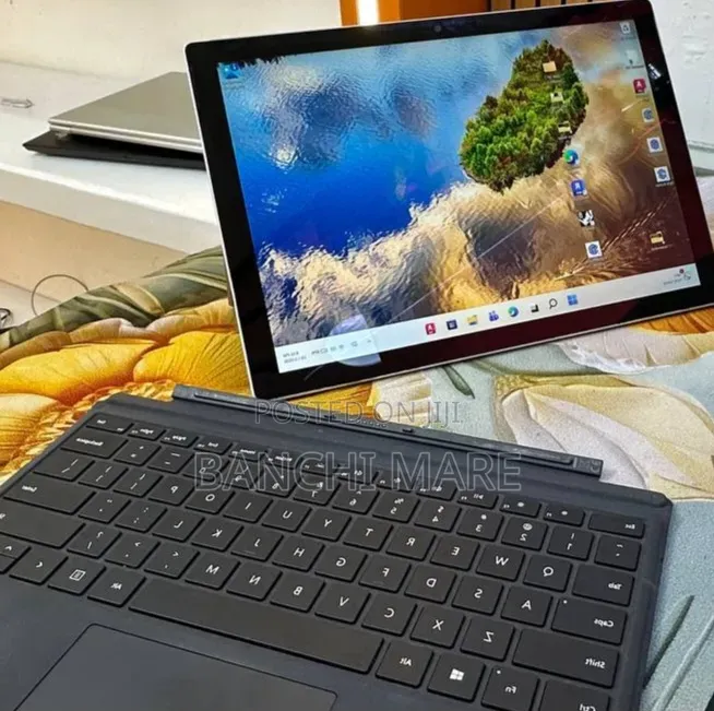 New Laptop Microsoft Surface Pro 7 16GB Intel Core i7 SSD 512GB