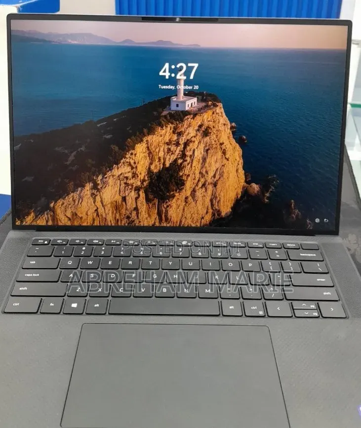 New Laptop Dell Precision 5560 16GB Intel Core i7 SSD 512GB