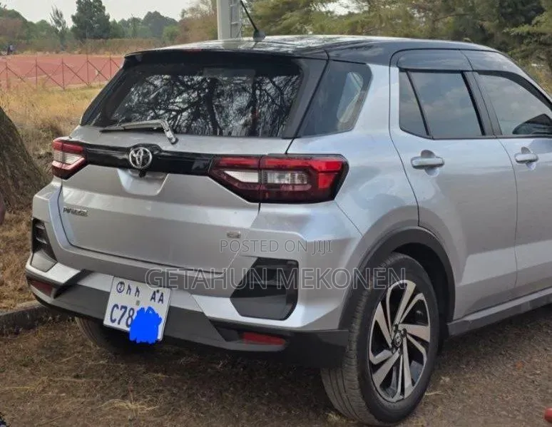 Toyota Raize 2022 Silver