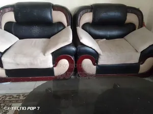 Used Sofa የሚሸጥ
