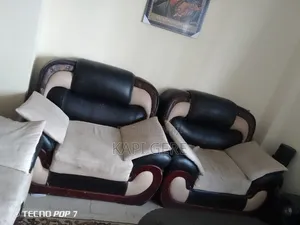 Used Sofa የሚሸጥ