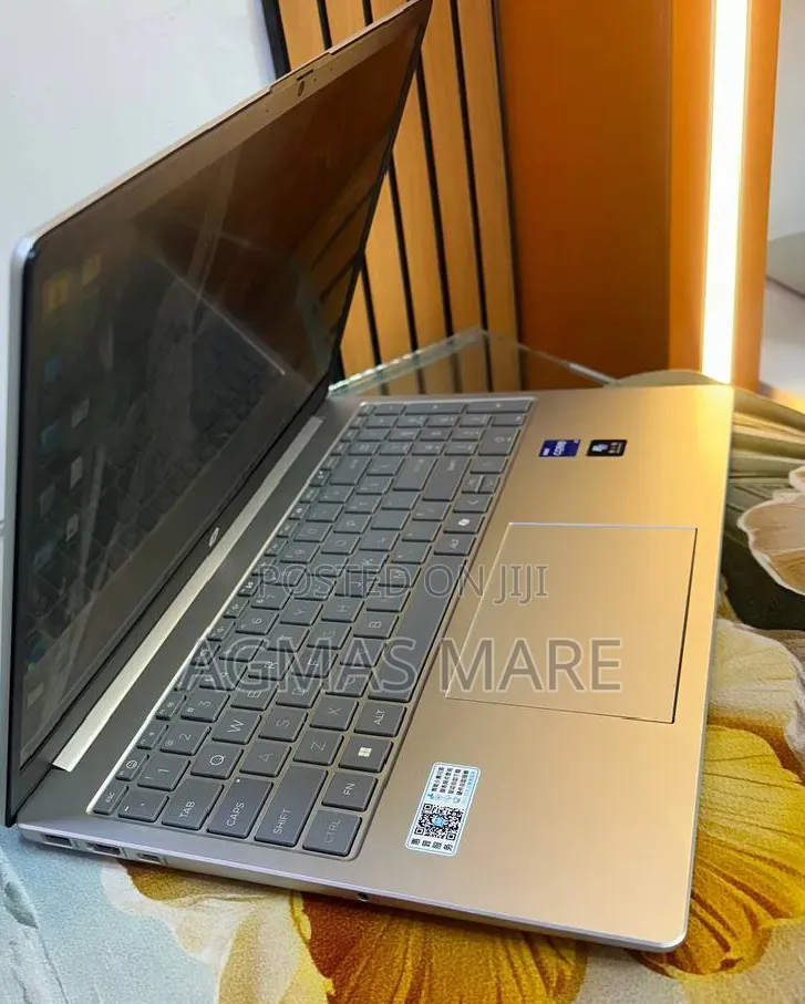 New Laptop HP Stream Notebook 16GB Intel Core i7 SSD 1T