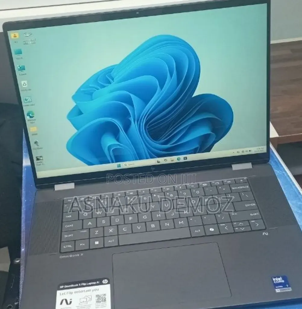New Laptop HP OmniBook X Flip 14" 16GB Intel Core Ultra 7 SSD 1T