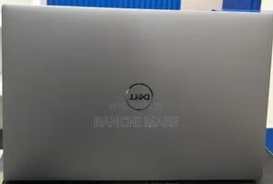 New Laptop Dell Precision 5560 16GB Intel Core i9 SSD 512GB