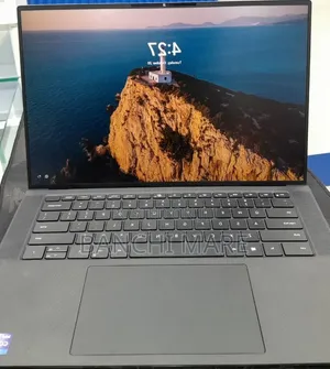 New Laptop Dell Precision 5560 16GB Intel Core i9 SSD 512GB