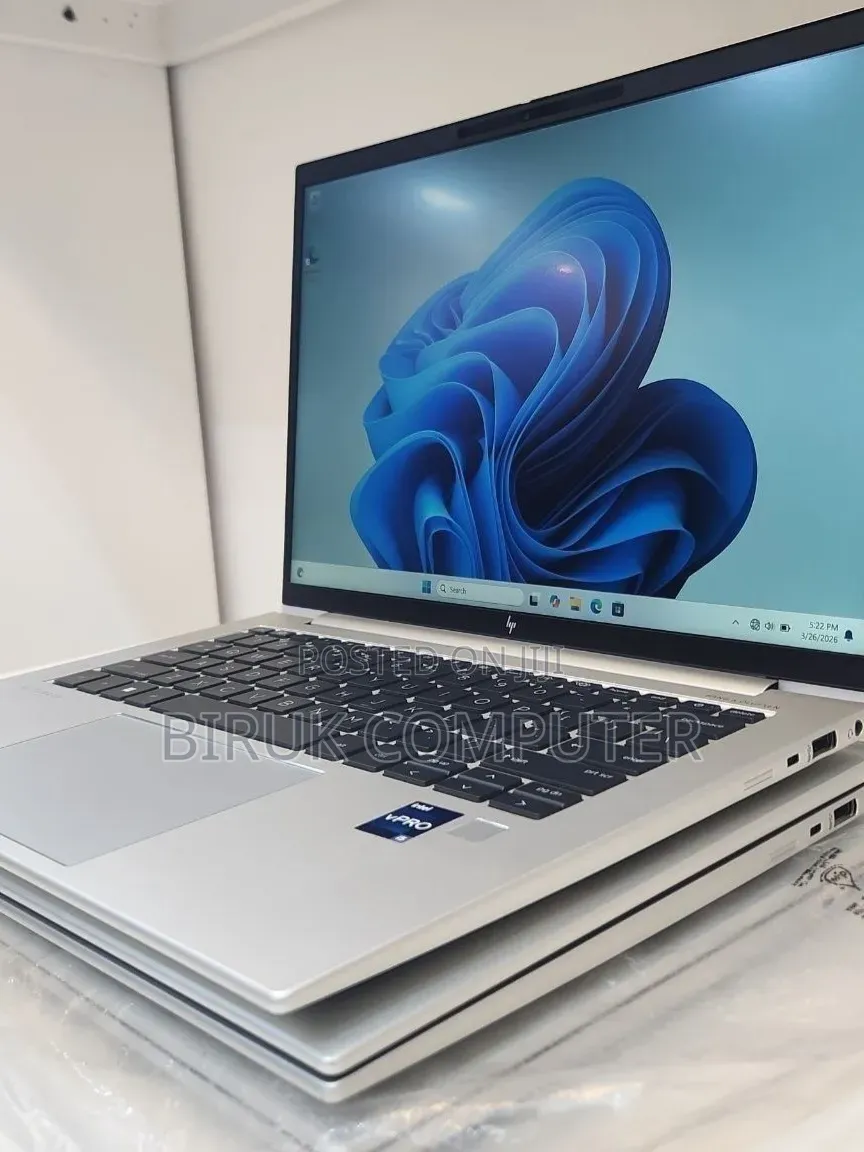 New Laptop HP EliteBook 840 G8 16GB Intel Core i5 SSD 512GB
