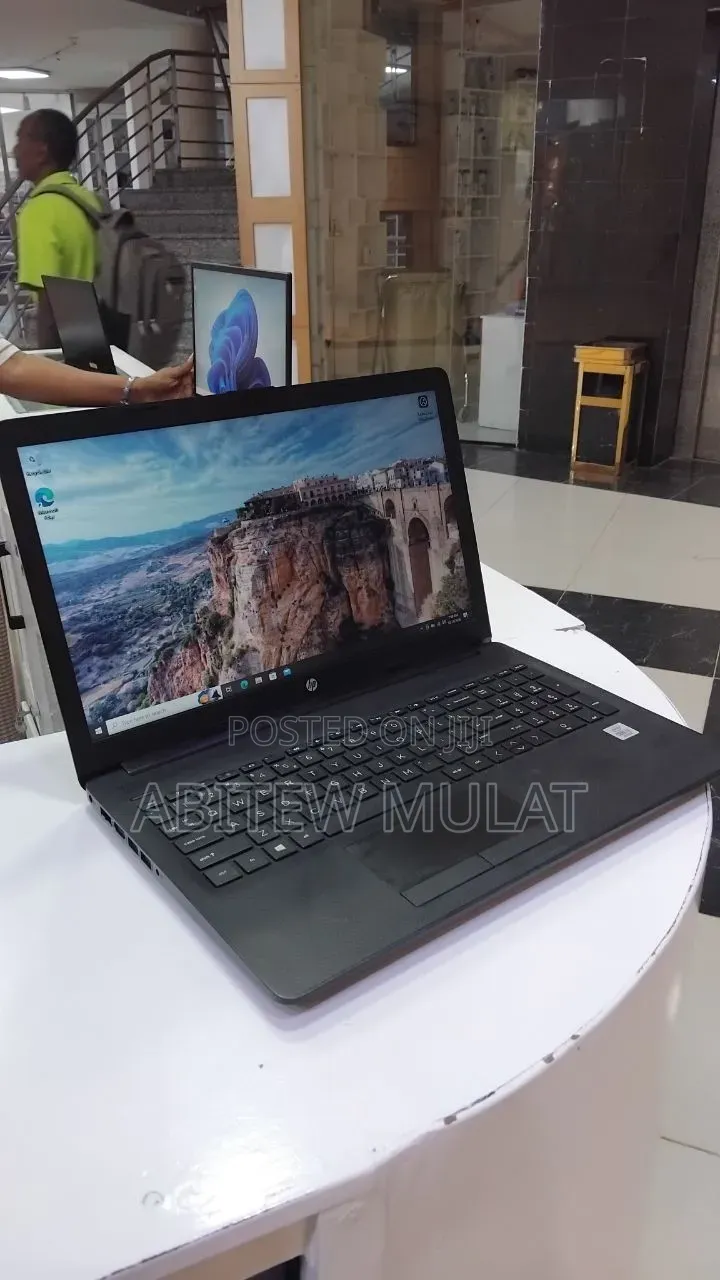 New Laptop HP Stream Notebook 8GB Intel Core i7 HDD 1T