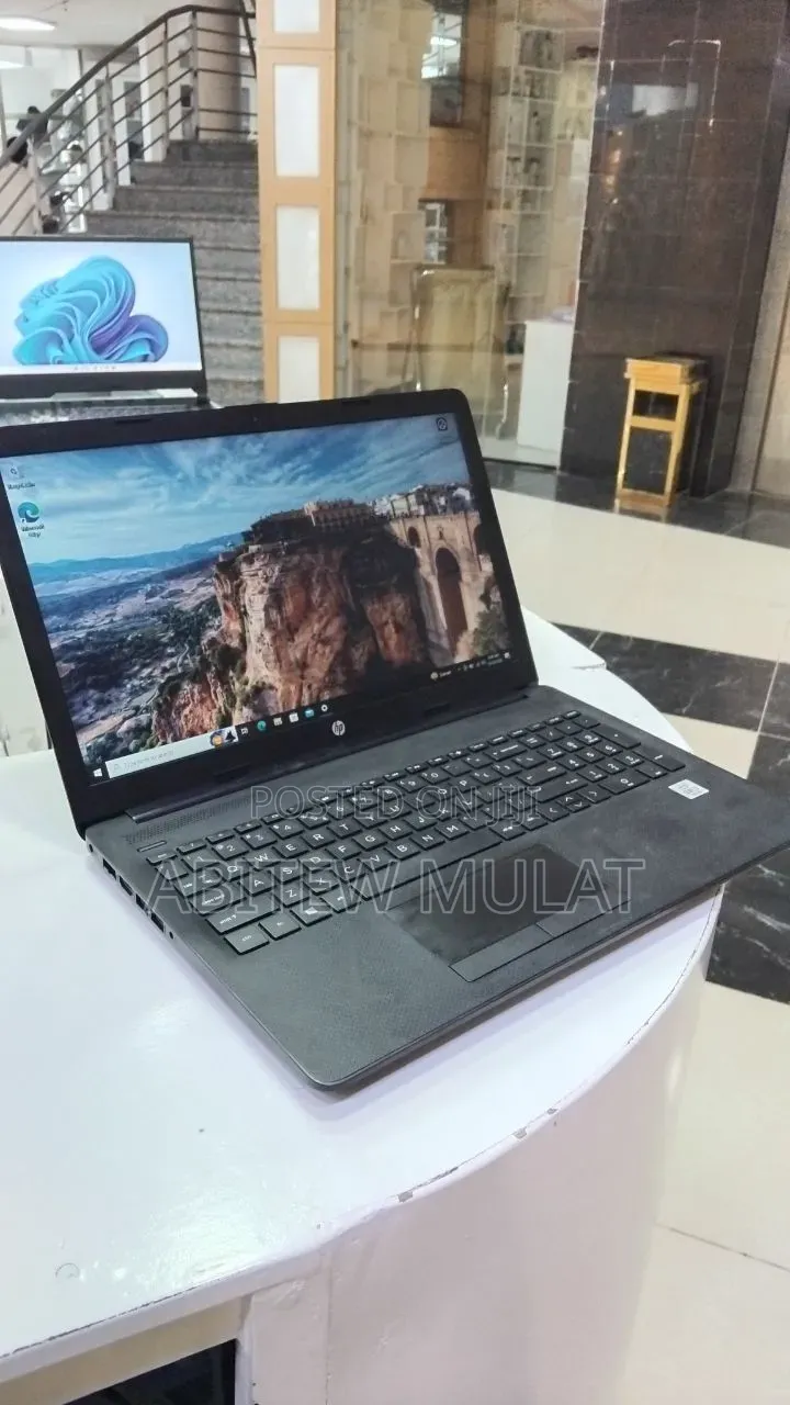 New Laptop HP Stream Notebook 8GB Intel Core i7 HDD 1T