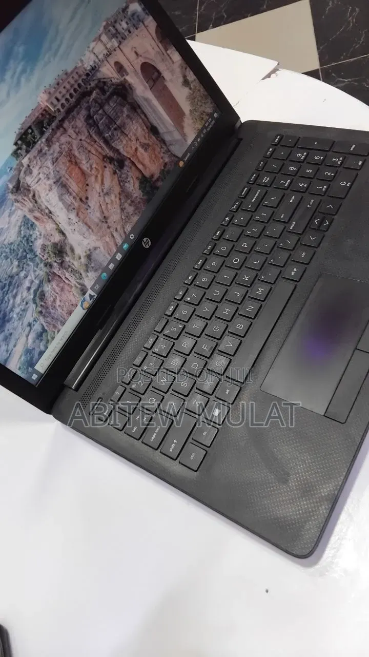 New Laptop HP Stream Notebook 8GB Intel Core i7 HDD 1T