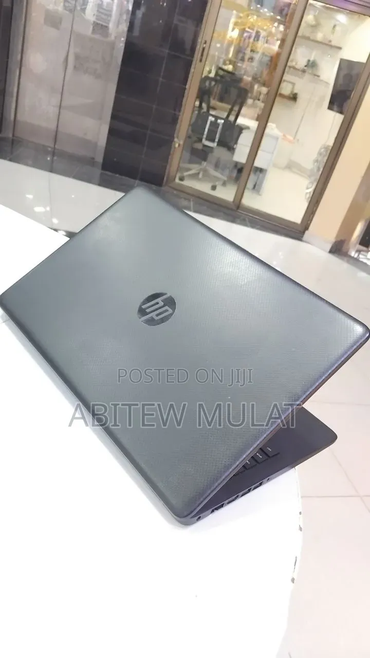 New Laptop HP Stream Notebook 8GB Intel Core i7 HDD 1T
