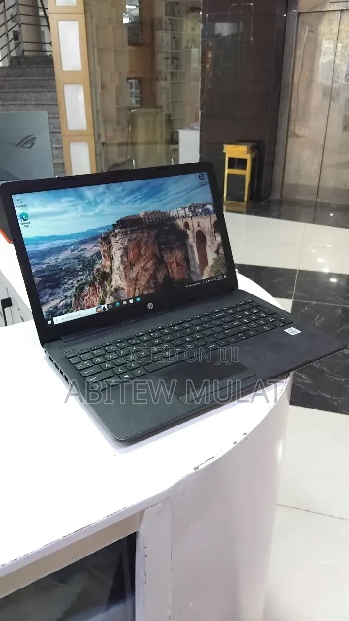 New Laptop HP Stream Notebook 8GB Intel Core i7 HDD 1T