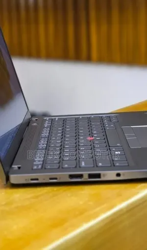 New Laptop Lenovo ThinkPad T14s Gen 1 32GB Intel Core i7 SSD 512GB