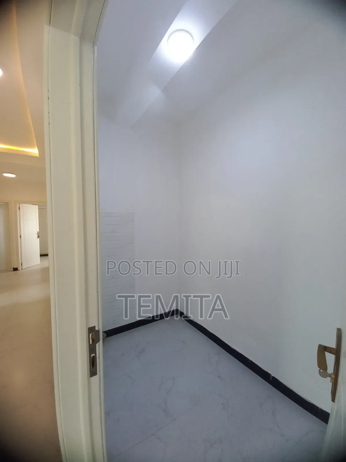Furnished 3bdrm Penthouse in Estifanos Real, Yeka for rent
