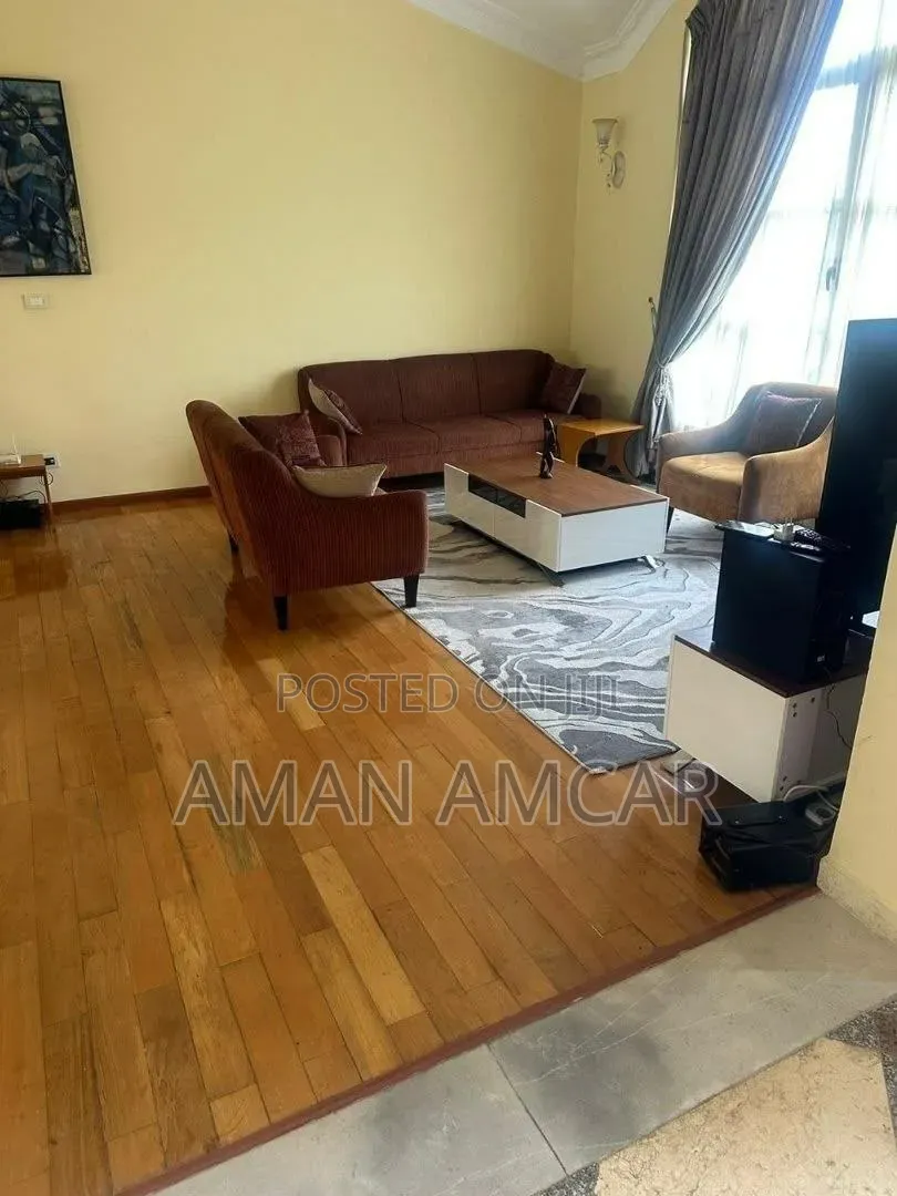 Furnished 6bdrm Villa in Bole for sale