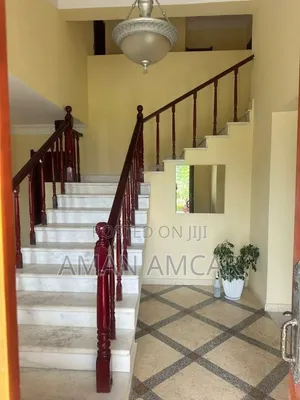 Furnished 6bdrm Villa in Bole for sale