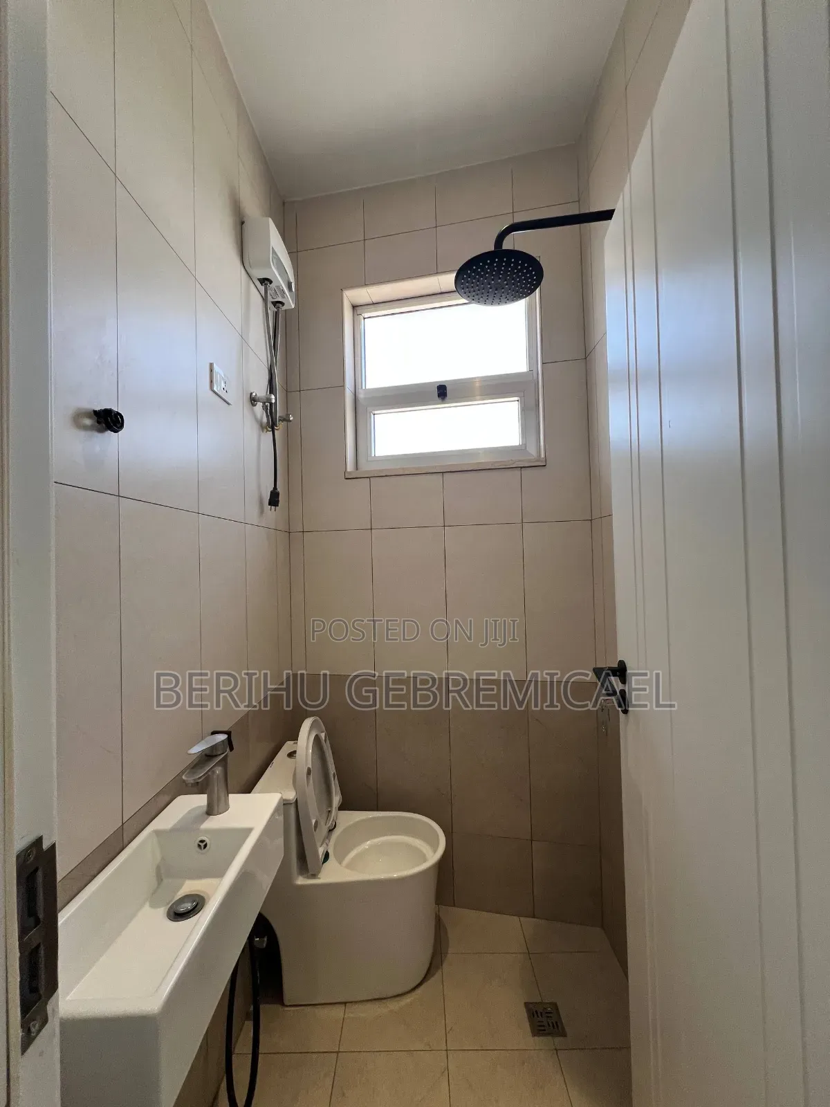 2bdrm Apartment in ቀበና, Arada for sale