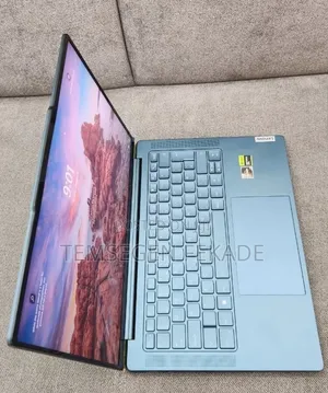 New Laptop Lenovo Yoga Slim 7 16GB AMD Ryzen 7 SSD 512GB