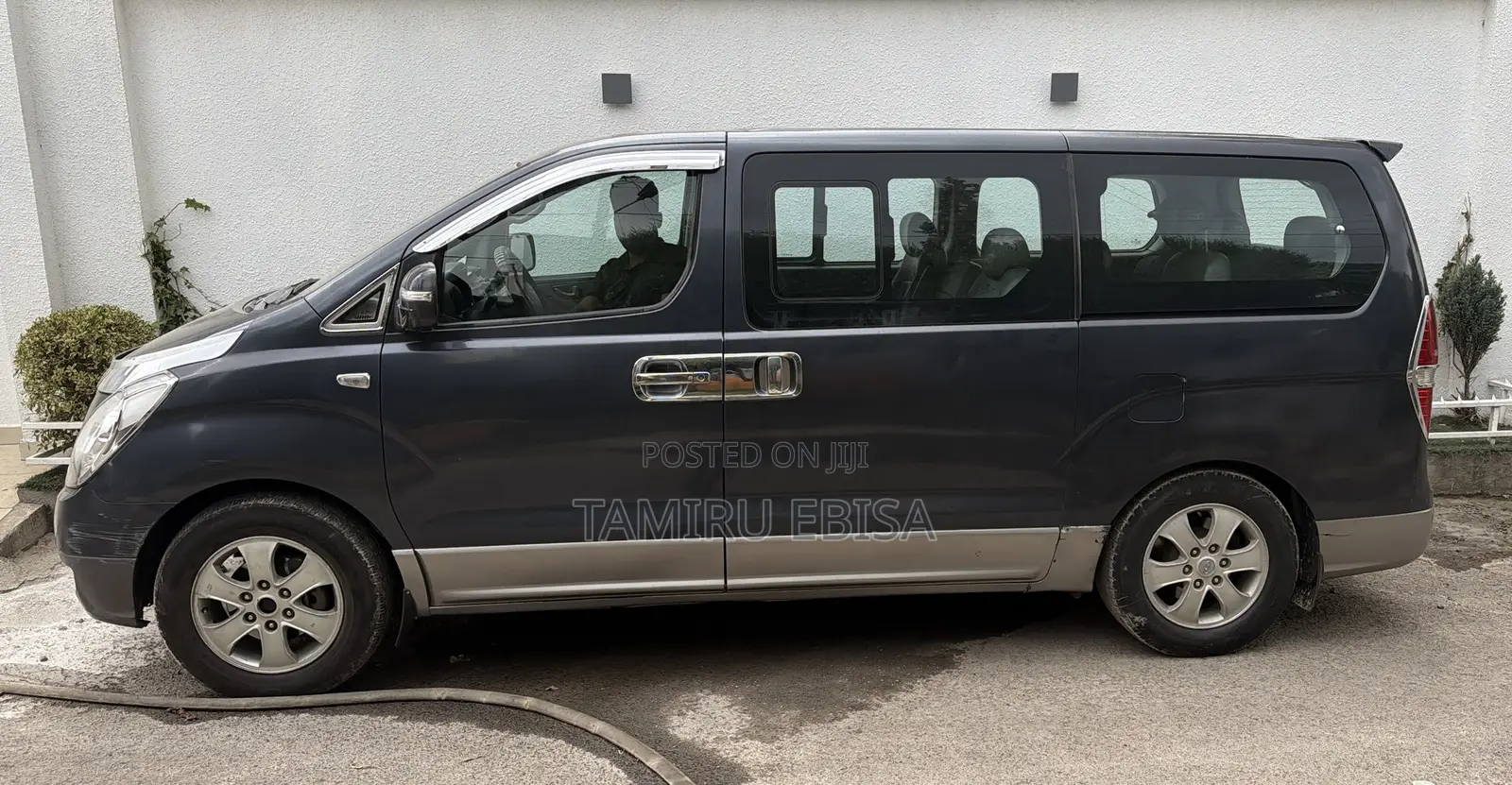 Hyundai H200 2015 Blue