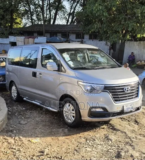 Hyundai Starex 2021 Grey