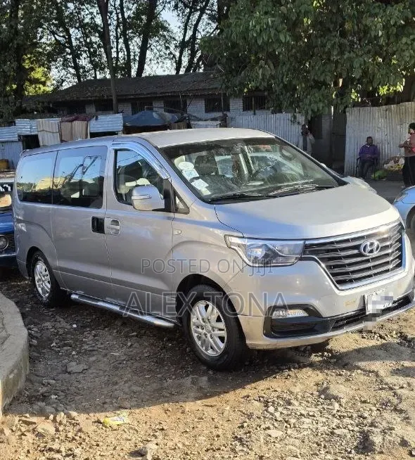 Hyundai Starex 2021 Grey