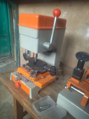 Key McHine Key Cutting & Diuplcation