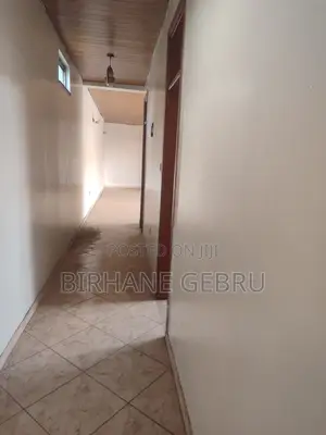 Space Rent for Garaij Show Room Aod Store