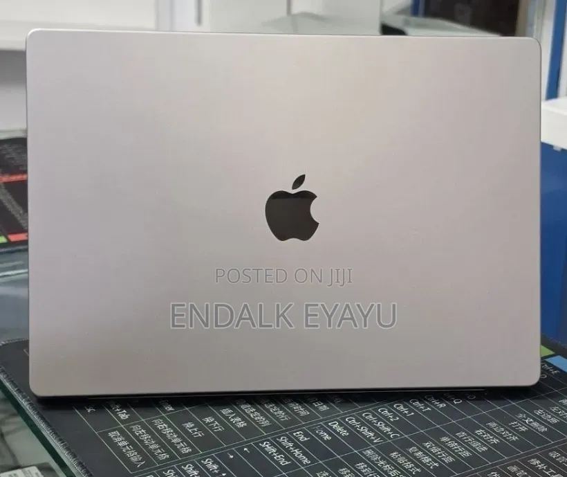 New Laptop Apple MacBook Pro 2021 M1 32GB Apple M1 Pro SSD 512GB