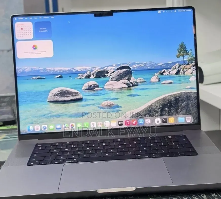 New Laptop Apple MacBook Pro 2021 M1 32GB Apple M1 Pro SSD 512GB