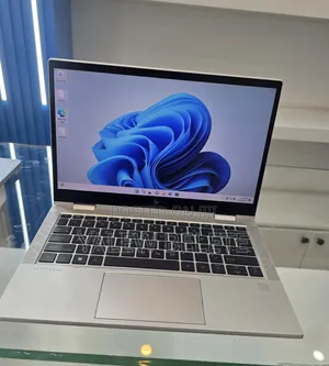 New Laptop HP EliteBook 830 G8 16GB Intel Core i7 SSD 512GB
