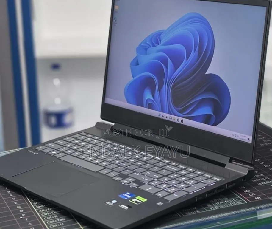 New Laptop HP Victus 16 16GB Intel Core i7 SSD 1T