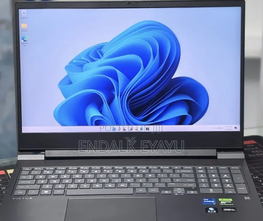 New Laptop HP Victus 16 16GB Intel Core i7 SSD 1T
