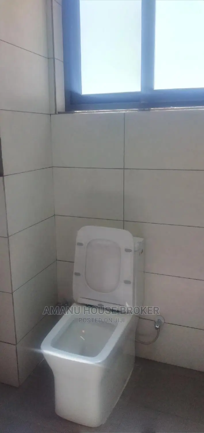 3bdrm Apartment in Addis Abeba Urgent, Yeka for Rent