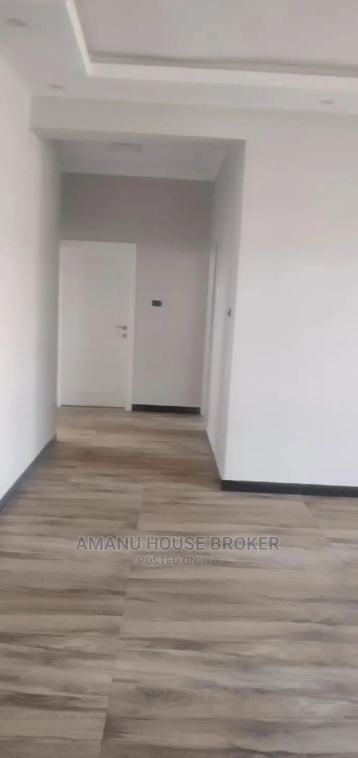 3bdrm Apartment in Addis Abeba Urgent, Yeka for Rent