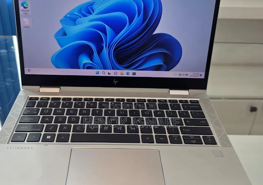 New Laptop HP EliteBook 830 G8 16GB Intel Core i7 SSD 512GB