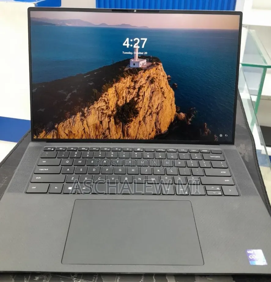 New Laptop Dell Precision 5560 32GB Intel Core i7 SSD 512GB