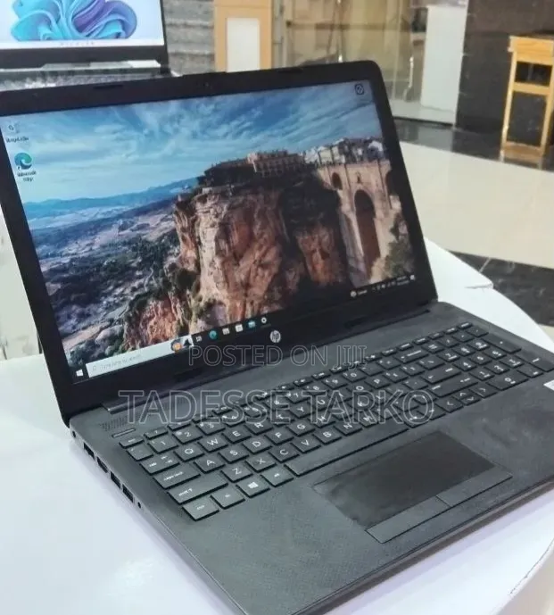 New Laptop HP Stream Notebook 8GB Intel Core i7 HDD 1T