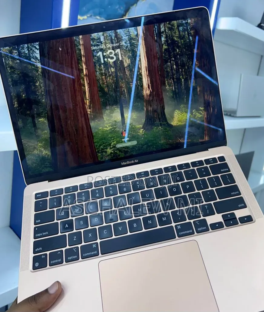 New Laptop Apple MacBook Air 2020 M1 8GB Apple M1 SSD 256GB