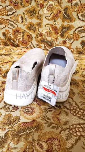 SKECHERS ArchFit Shoe