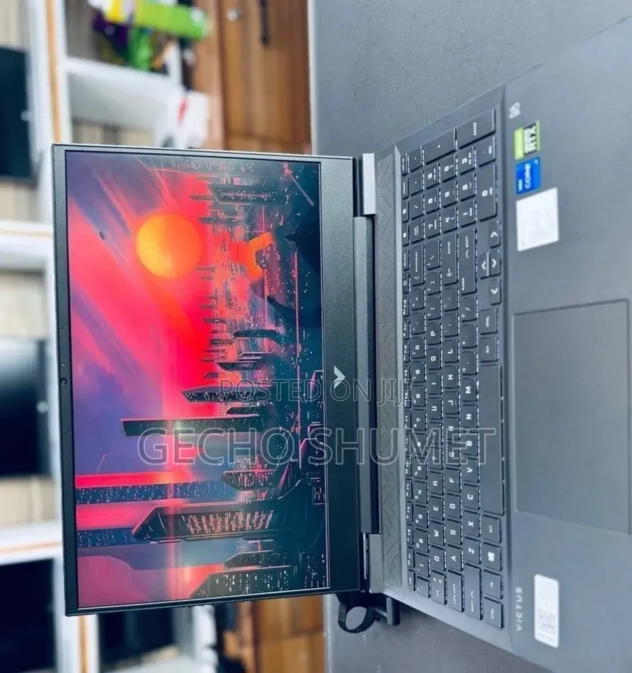 New Laptop HP Victus 16 16GB Intel Core i7 SSD 512GB