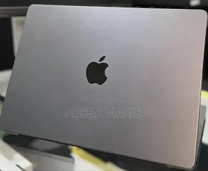 New Laptop Apple MacBook Pro 2025 M5 16GB Apple M5 Pro SSD 512GB