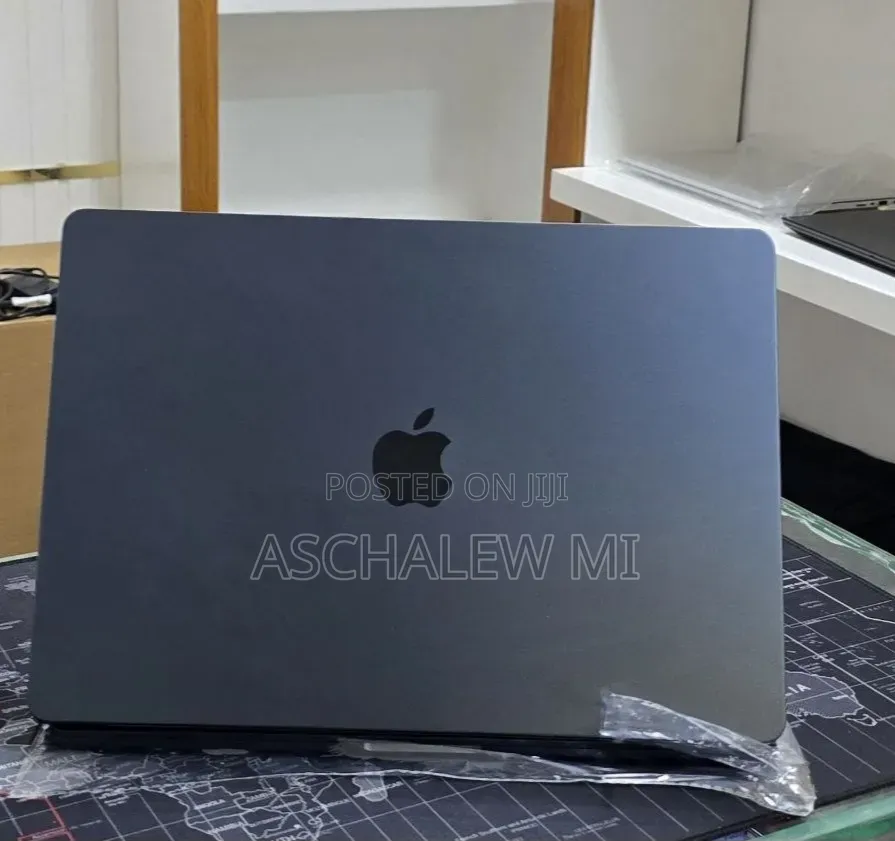 New Laptop Apple MacBook Air 2026 M5 16GB Apple M5 SSD 512GB