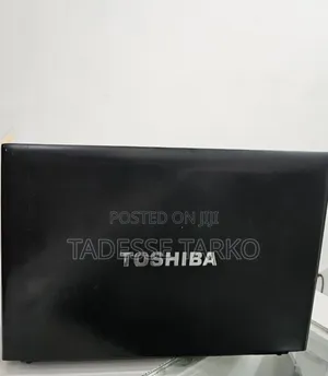 Laptop Toshiba Portege R830 6GB Intel Core i5 HDD 700GB