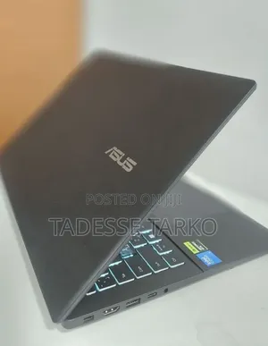 New Laptop Asus Vivobook 15 16GB Intel Core 5 SSD 512GB