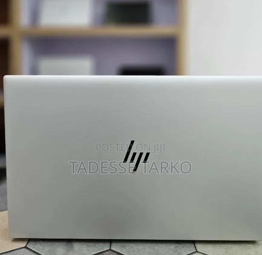 New Laptop HP ZBook Firefly G8 16GB Intel Core i7 SSD 512GB