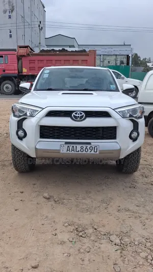 Toyota 4-Runner 2019 White