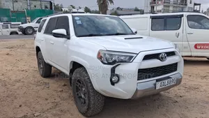 Toyota 4-Runner 2019 White